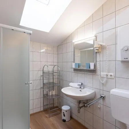 Lägenhet Alpenchalets-3 By Interhome Zell am See